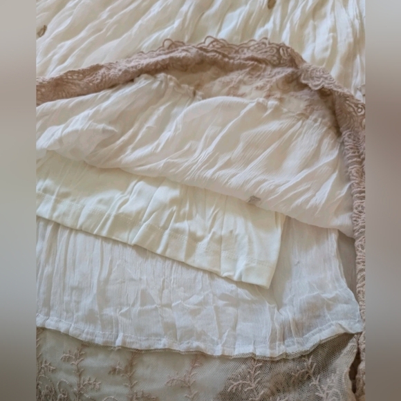 Badgley Mischka Top Skirt Set Cottage Core Bohemian Magnolia Cream Pearl Lace - Picture 8 of 15